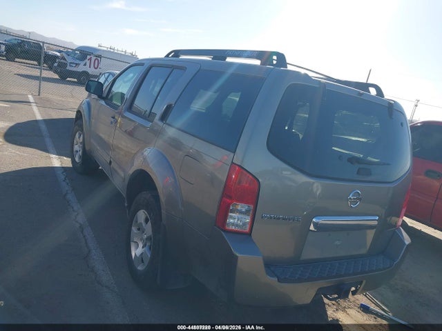 44807220 :رقم المزاد ، 5N1AR18W76C654456 vin ، 2006 Nissan Pathfinder S مزاد بيع