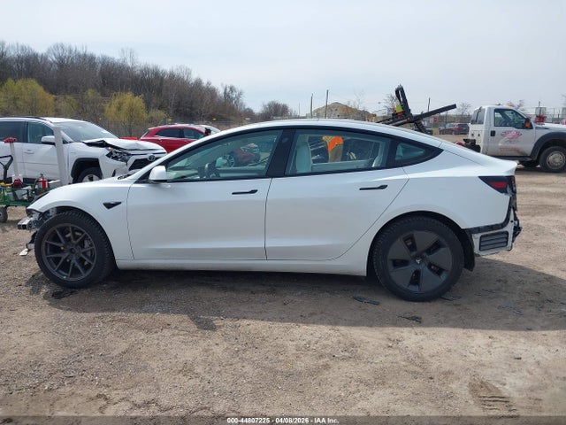 2022 Tesla Model 3 Long Range Dual Motor All-wheel Drive მანქანა იყიდება აუქციონზე, vin: 5YJ3E1EB2NF278440, აუქციონის ნომერი: 44807225