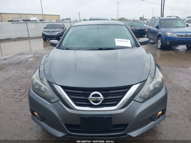2017 Nissan Altima 2.5 Sr მანქანა იყიდება აუქციონზე, vin: 1N4AL3AP9HN324738, აუქციონის ნომერი: 44807241