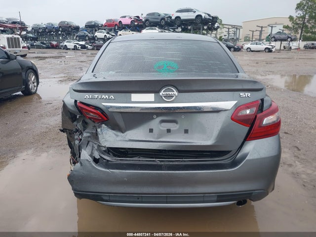 2017 Nissan Altima 2.5 Sr მანქანა იყიდება აუქციონზე, vin: 1N4AL3AP9HN324738, აუქციონის ნომერი: 44807241