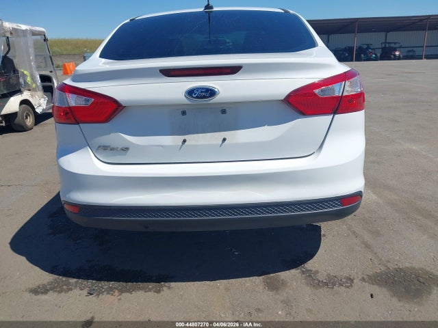 Продаж на аукціоні авто 2014 Ford Focus S, vin: 1FADP3E26EL330584, номер лоту: 44807270