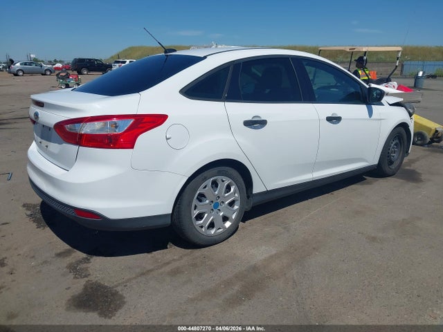 Продаж на аукціоні авто 2014 Ford Focus S, vin: 1FADP3E26EL330584, номер лоту: 44807270