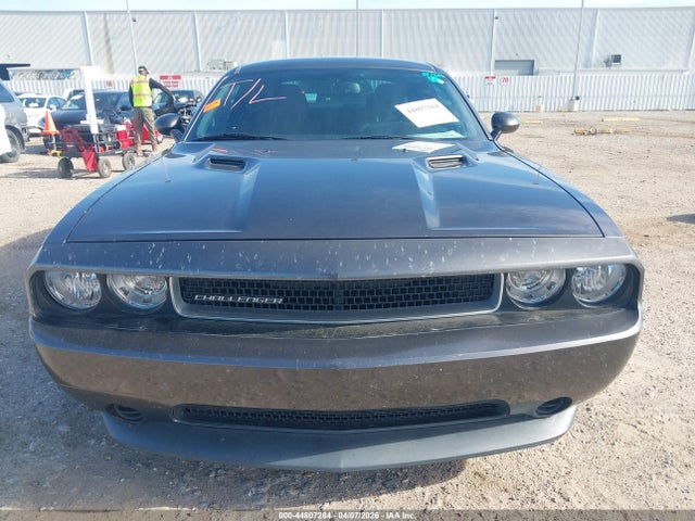 Продажа на аукционе авто 2014 Dodge Challenger Sxt, vin: 2C3CDYAG0EH111747, номер лота: 44807284