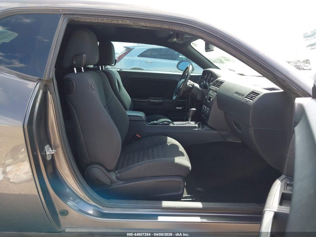 Продажа на аукционе авто 2014 Dodge Challenger Sxt, vin: 2C3CDYAG0EH111747, номер лота: 44807284
