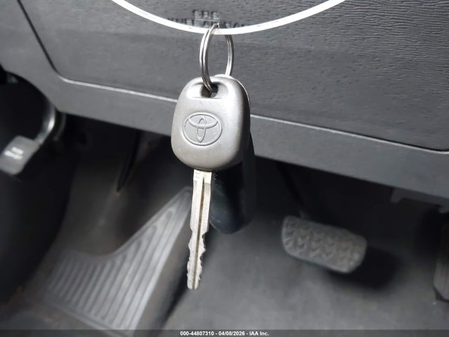 5TDKZ3DC6KS983108 Toyota Sienna Le 8 Passenger