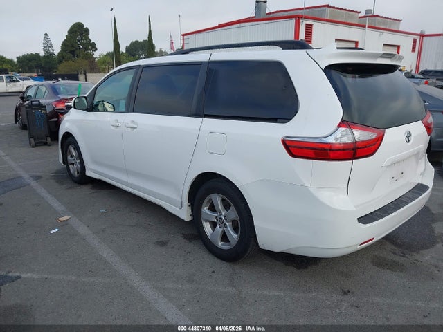 5TDKZ3DC6KS983108 Toyota Sienna Le 8 Passenger