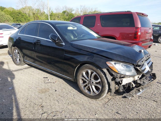44807324 :رقم المزاد ، 55SWF4JB6HU222554 vin ، 2017 Mercedes-benz C 300 مزاد بيع