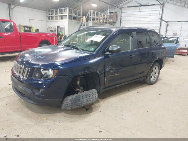 44807335 :رقم المزاد ، 1C4NJDBB4GD662904 vin ، 2016 Jeep Compass Sport مزاد بيع
