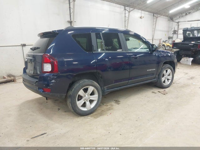 44807335 :رقم المزاد ، 1C4NJDBB4GD662904 vin ، 2016 Jeep Compass Sport مزاد بيع