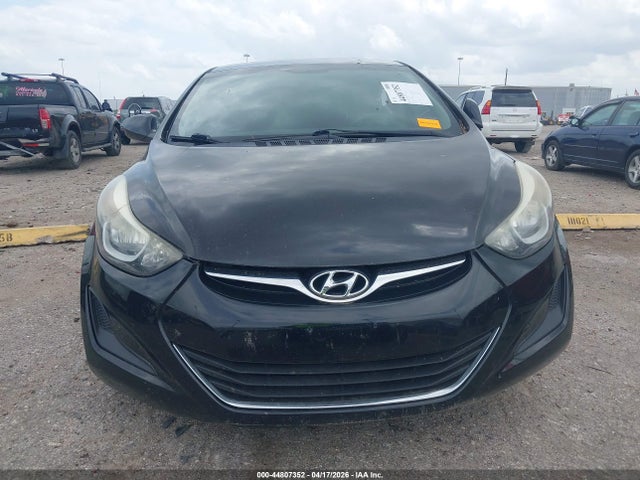 Продажа на аукционе авто 2016 Hyundai Elantra Se, vin: 5NPDH4AEXGH788651, номер лота: 44807352