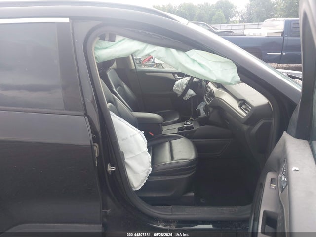 44807381 :رقم المزاد ، 1FMCU0H65LUB18211 vin ، 2020 Ford Escape Sel مزاد بيع