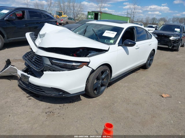2025 Honda Accord Hybrid Sport-l მანქანა იყიდება აუქციონზე, vin: 1HGCY2F77SA008083, აუქციონის ნომერი: 44807406
