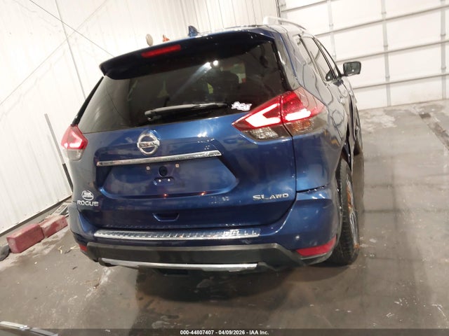 5N1AT2MV4JC742538 Nissan Rogue Sl