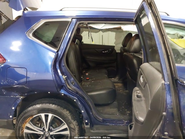 5N1AT2MV4JC742538 Nissan Rogue Sl