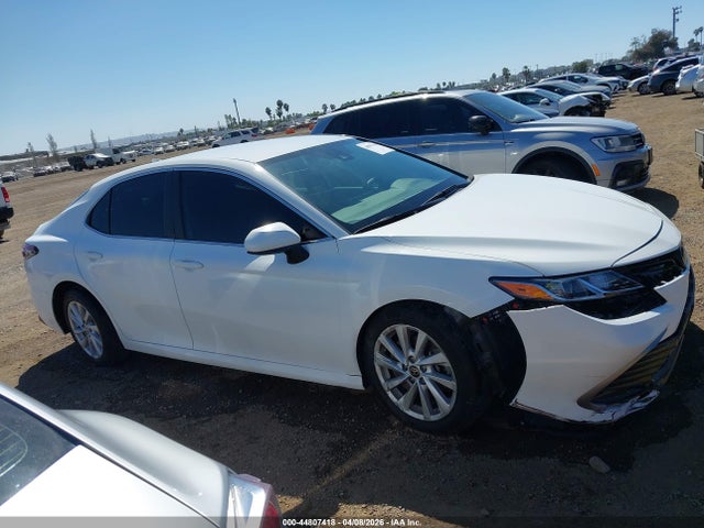 4T1C11AK1NU075737 Toyota CAMRY LE