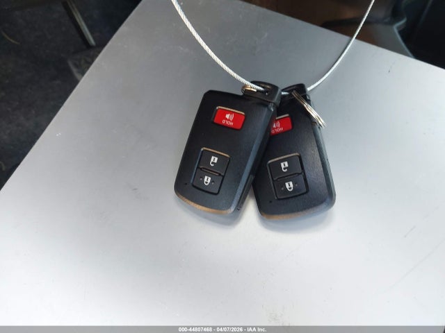 JTDKDTB32H1598586 Toyota Prius C Four