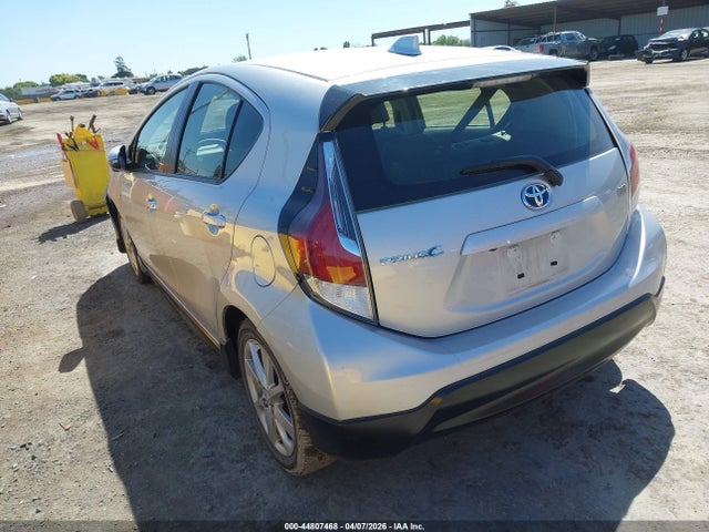 JTDKDTB32H1598586 Toyota Prius C Four