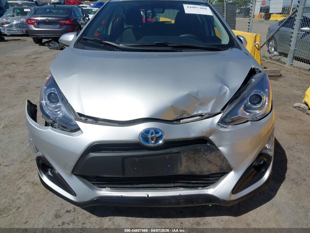 JTDKDTB32H1598586 Toyota Prius C Four