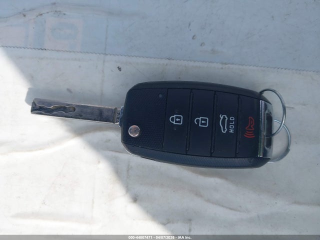 3KPA24ABXJE079174 KIA RIO S