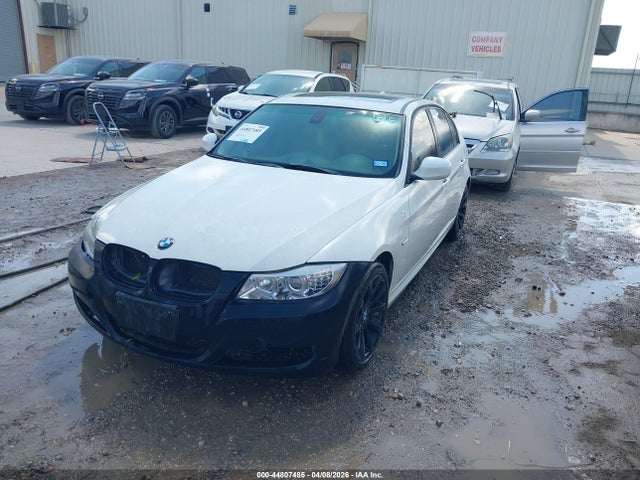 2011 Bmw 328 I მანქანა იყიდება აუქციონზე, vin: WBAPH7C55BE851950, აუქციონის ნომერი: 44807485