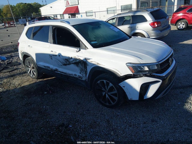 2022 Volkswagen Taos 1.5t Se მანქანა იყიდება აუქციონზე, vin: 3VVRX7B29NM008128, აუქციონის ნომერი: 44807504