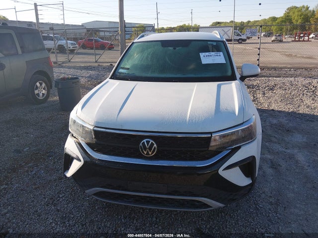 2022 Volkswagen Taos 1.5t Se მანქანა იყიდება აუქციონზე, vin: 3VVRX7B29NM008128, აუქციონის ნომერი: 44807504