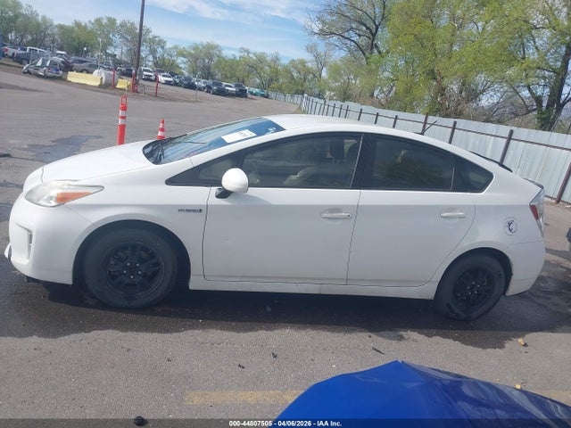 JTDKN3DU4F1912223 Toyota Prius Three