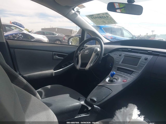 JTDKN3DU4F1912223 Toyota Prius Three