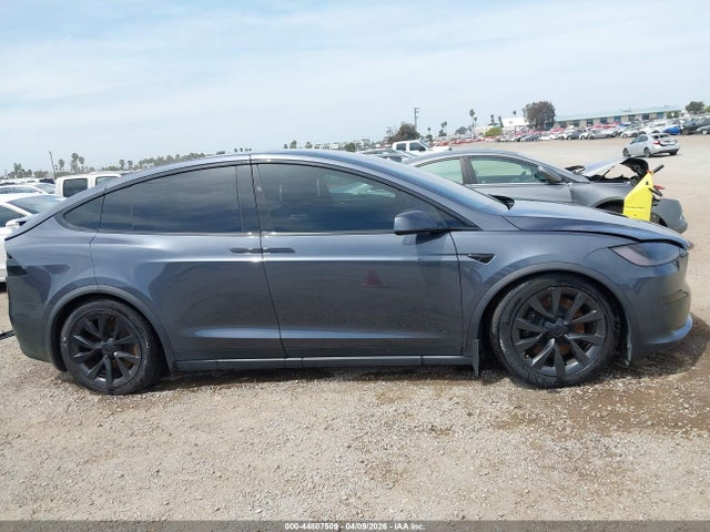 Продаж на аукціоні авто 2022 Tesla Model X Plaid Tri Motor All-wheel Drive, vin: 7SAXCBE65NF362710, номер лоту: 44807509