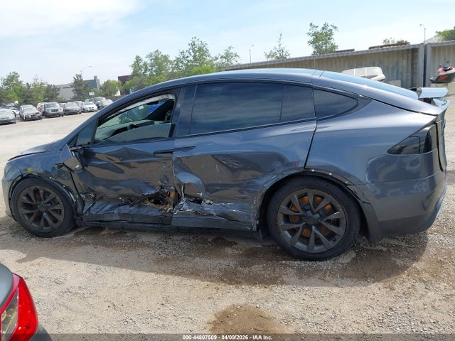 Продаж на аукціоні авто 2022 Tesla Model X Plaid Tri Motor All-wheel Drive, vin: 7SAXCBE65NF362710, номер лоту: 44807509