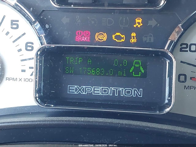Ford Expedition Limited 2014 1FMJU2A52EEF63149 Image 15