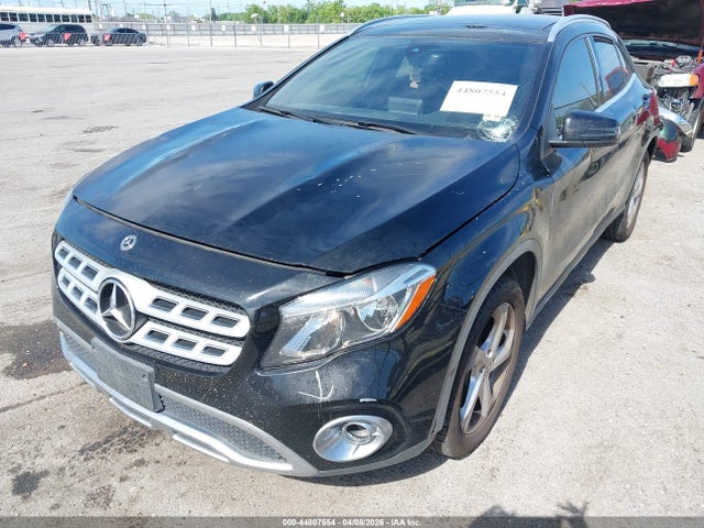 WDCTG4EB6KJ549848 Mercedes-Benz GLA 250