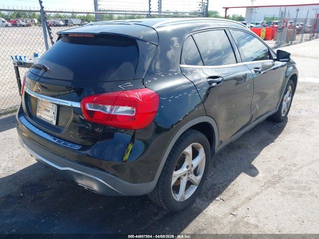 WDCTG4EB6KJ549848 Mercedes-Benz GLA 250