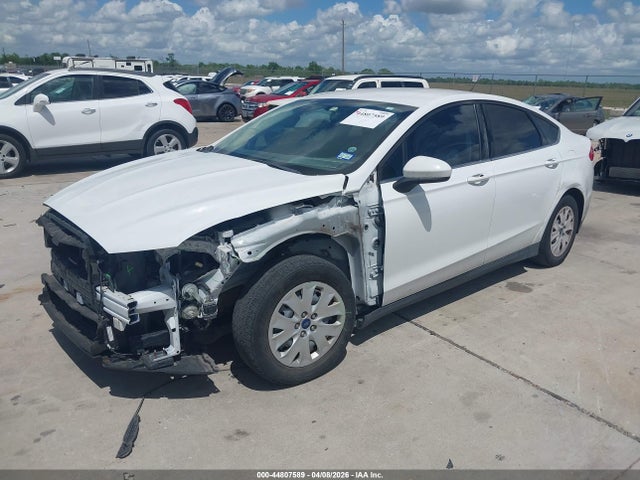 Ford FUSION S 2014 1FA6P0G75E5368831 Image 2