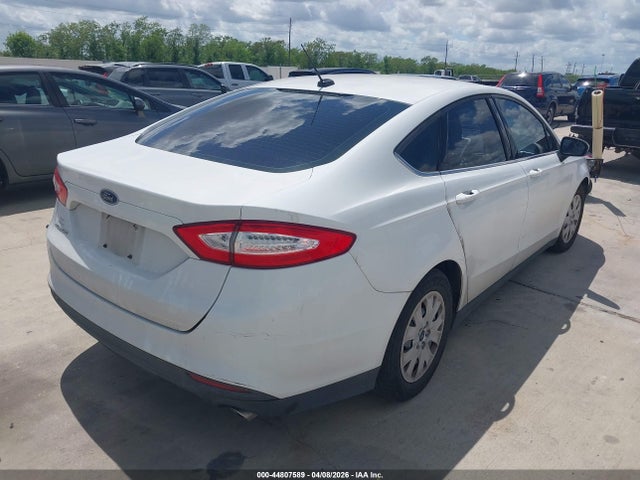 Ford FUSION S 2014 1FA6P0G75E5368831 Image 4