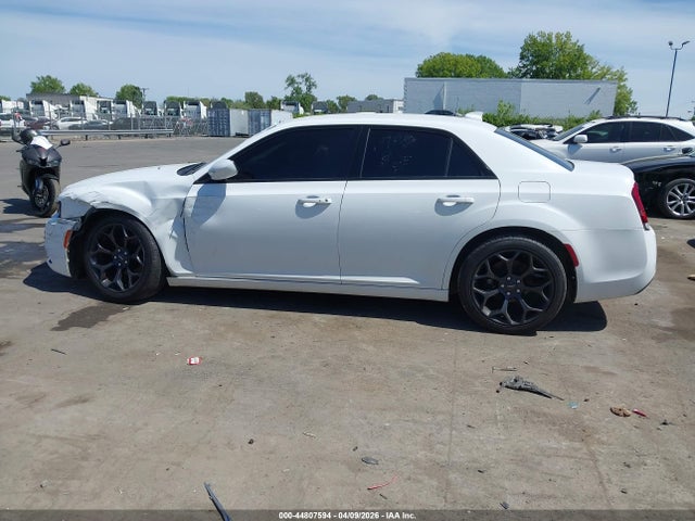 Aukcja sprzedaży 2019 Chrysler 300 300s, vin: 2C3CCABG8KH516405, numer aukcji: 44807594