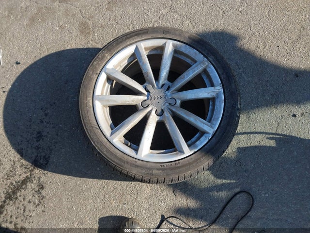 2010 Audi A6 3.0 Premium მანქანა იყიდება აუქციონზე, vin: WAUKGBFB9AN067142, აუქციონის ნომერი: 44807604