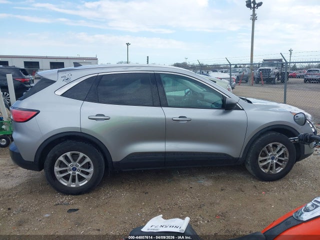 Продажа на аукционе авто 2022 Ford Escape Se, vin: 1FMCU9G63NUB91604, номер лота: 44807614