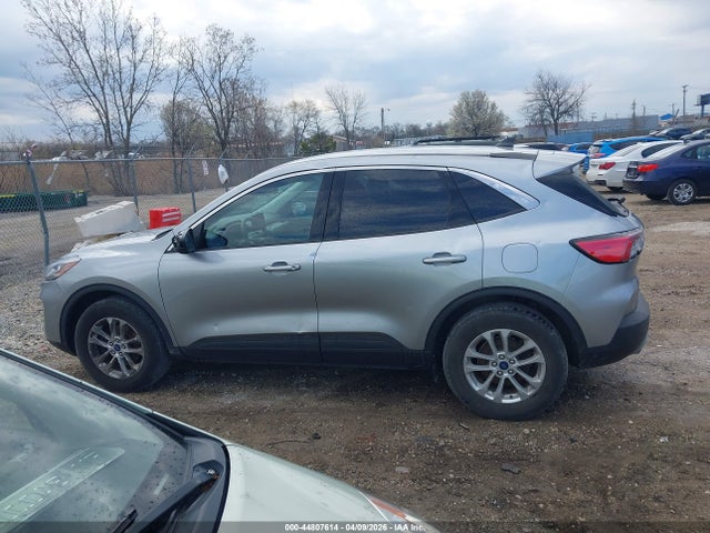 Продажа на аукционе авто 2022 Ford Escape Se, vin: 1FMCU9G63NUB91604, номер лота: 44807614