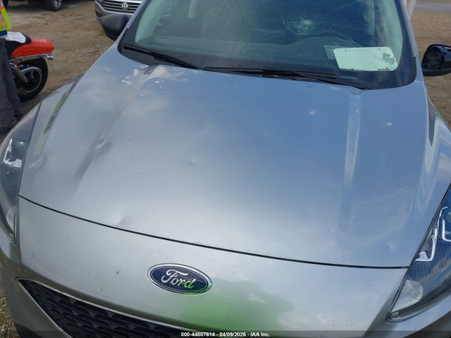 Продажа на аукционе авто 2022 Ford Escape Se, vin: 1FMCU9G63NUB91604, номер лота: 44807614