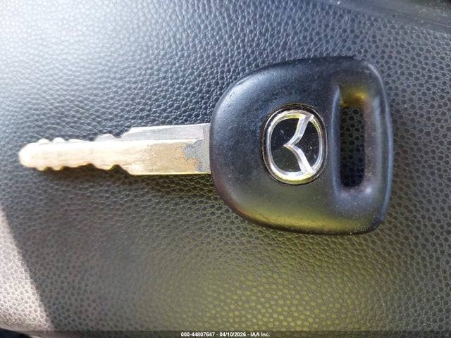2006 Mazda Mazda3 I მანქანა იყიდება აუქციონზე, vin: JM1BK12G661449401, აუქციონის ნომერი: 44807647