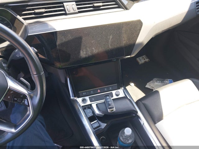 WA14AAGE9RB020829 Audi Q8 E-tron Premium Quattro