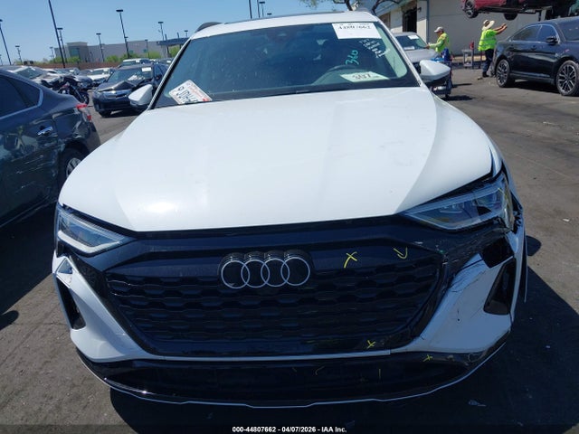 WA14AAGE9RB020829 Audi Q8 E-tron Premium Quattro