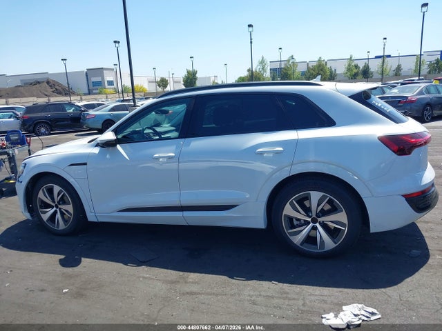 WA14AAGE9RB020829 Audi Q8 E-tron Premium Quattro