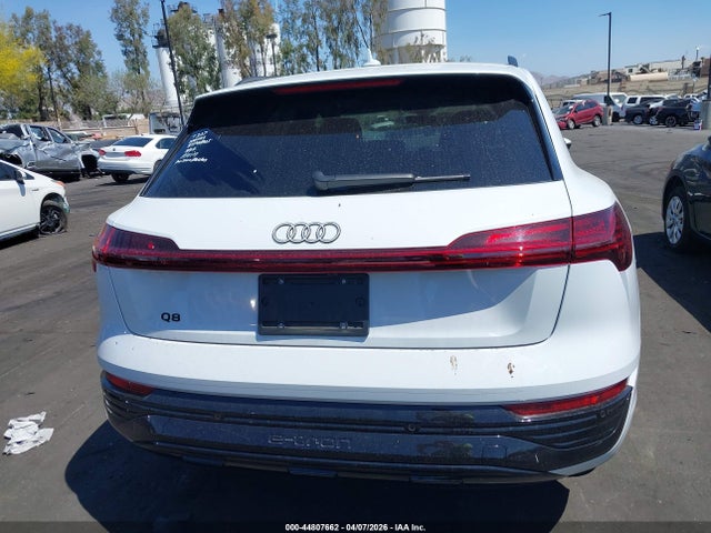 WA14AAGE9RB020829 Audi Q8 E-tron Premium Quattro