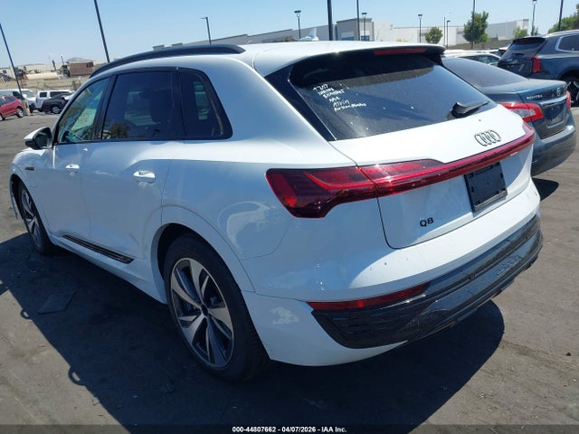 WA14AAGE9RB020829 Audi Q8 E-tron Premium Quattro