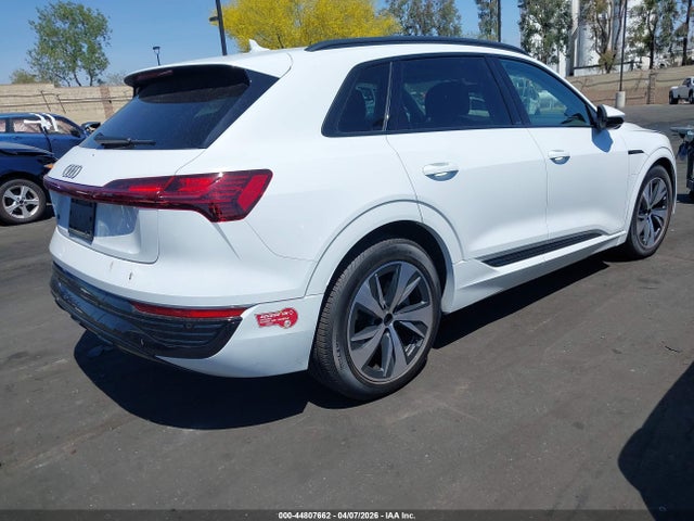 WA14AAGE9RB020829 Audi Q8 E-tron Premium Quattro