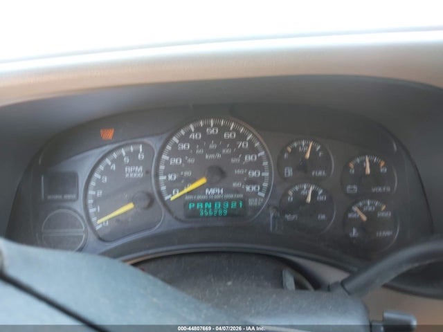 Продажа на аукционе авто 2000 Gmc Yukon Xl C1500, vin: 3GKEC16T1YG142339, номер лота: 44807669