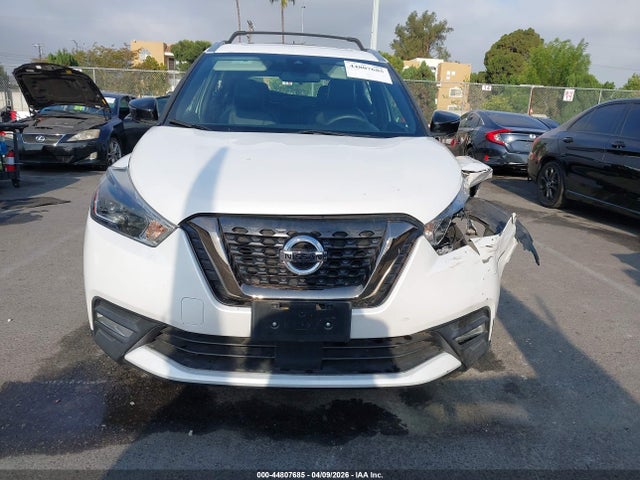 44807685 :رقم المزاد ، 3N1CP5DV6LL486917 vin ، 2020 Nissan Kicks Sr Xtronic Cvt مزاد بيع