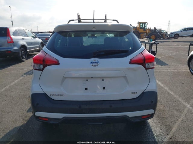 44807685 :رقم المزاد ، 3N1CP5DV6LL486917 vin ، 2020 Nissan Kicks Sr Xtronic Cvt مزاد بيع